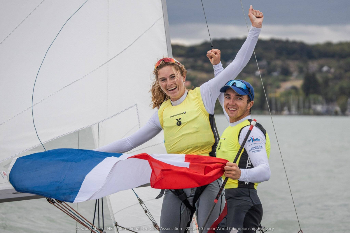 copyright :SZUCS ABEL - Lucie et Matisse, Champions du Monde