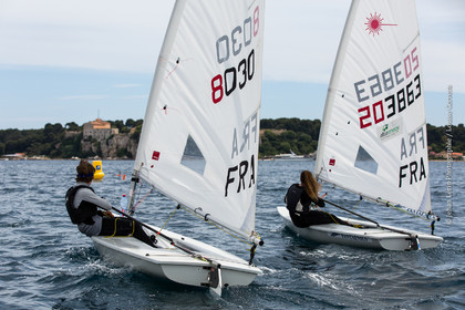 Entrainement Laser Radial_Louise Cervera_Matisse Pacaud_YCC_Cannes_JL_5D3_02 06 2016-0328.jpg