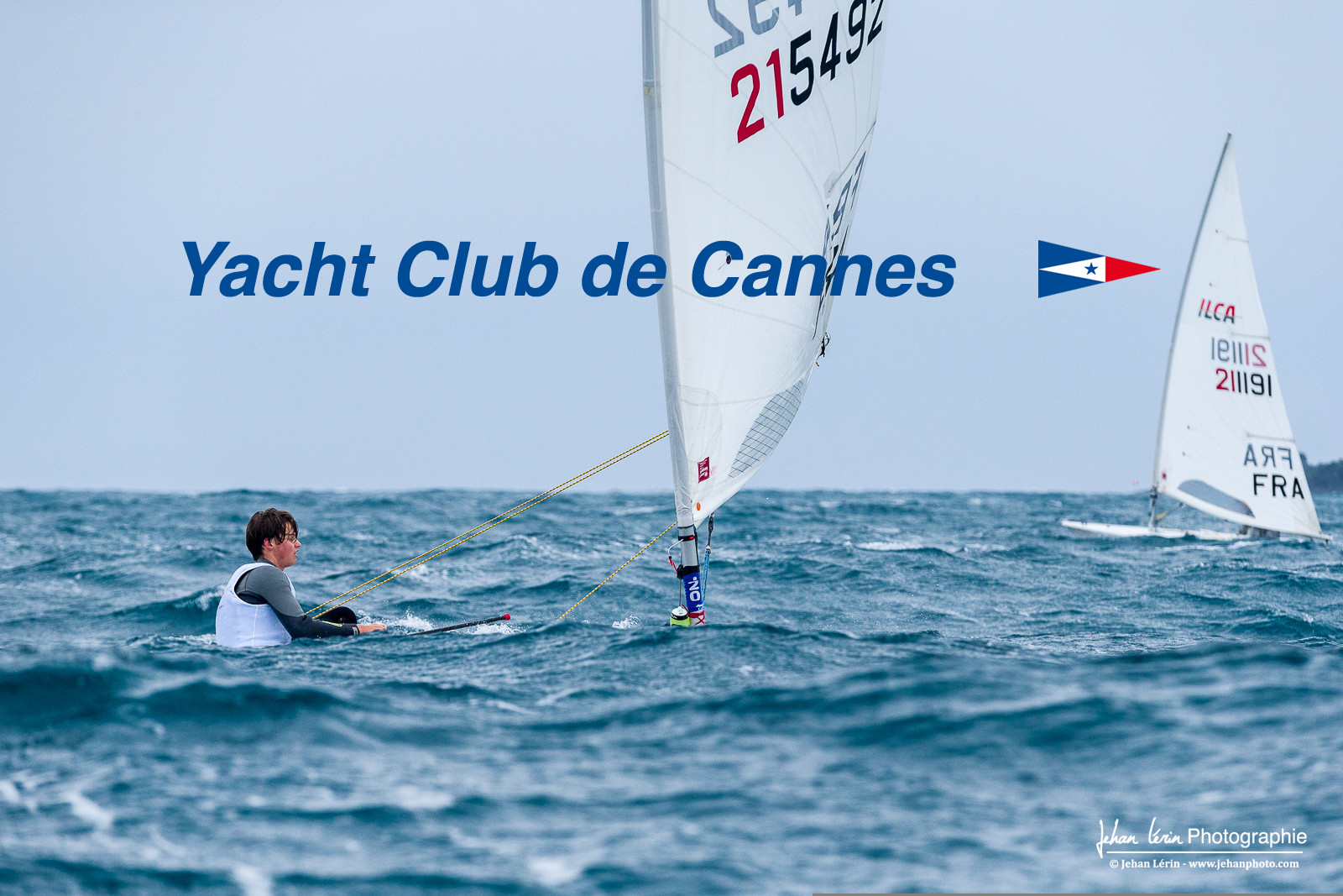 JB Bernaz et les ILCA du Yacht Club de Cannes dans la brise
