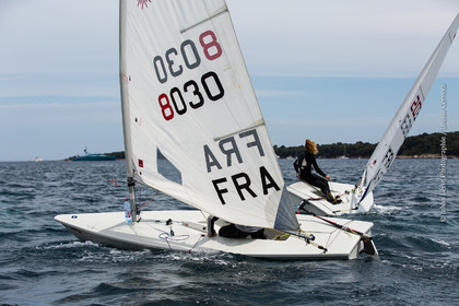 Entrainement Laser Radial_Louise Cervera_Matisse Pacaud_YCC_Cannes_JL_5D3_02 06 2016-0334.jpg